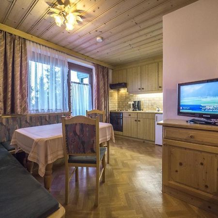 Ferienwohnungen Egger - Direkt An Der Spieljochbahn 푸겐 외부 사진